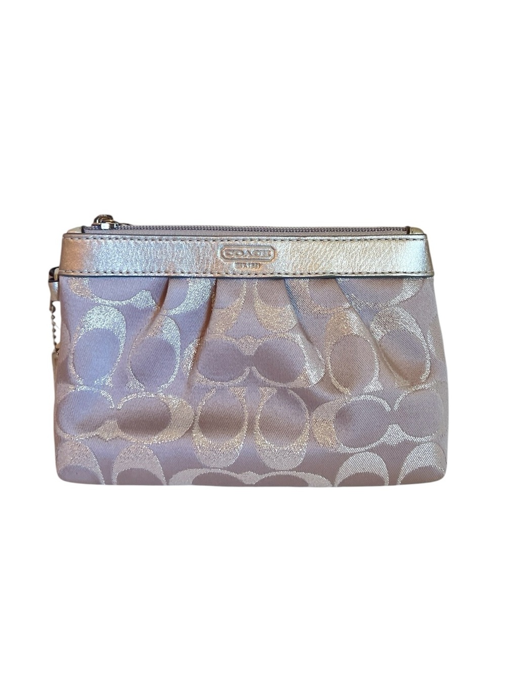 NWT Coach Signature Pleated Wristlet Silver Grey F44656 With Coach Hangtag